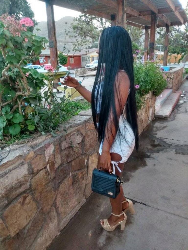 613801014: Chica busca chico en Gerona