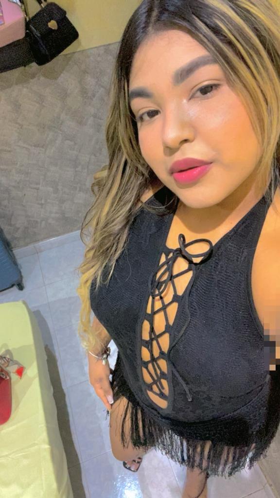 643502190: Chica busca chico en Sevilla