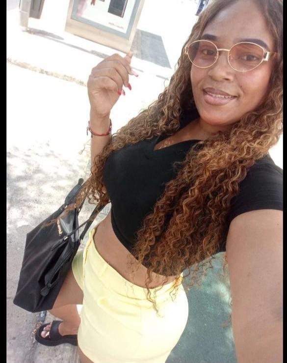 Chica busca chico en Cádiz: 