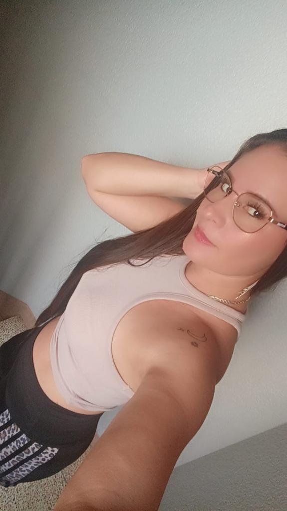 662583000: Chica busca chico en Barcelona