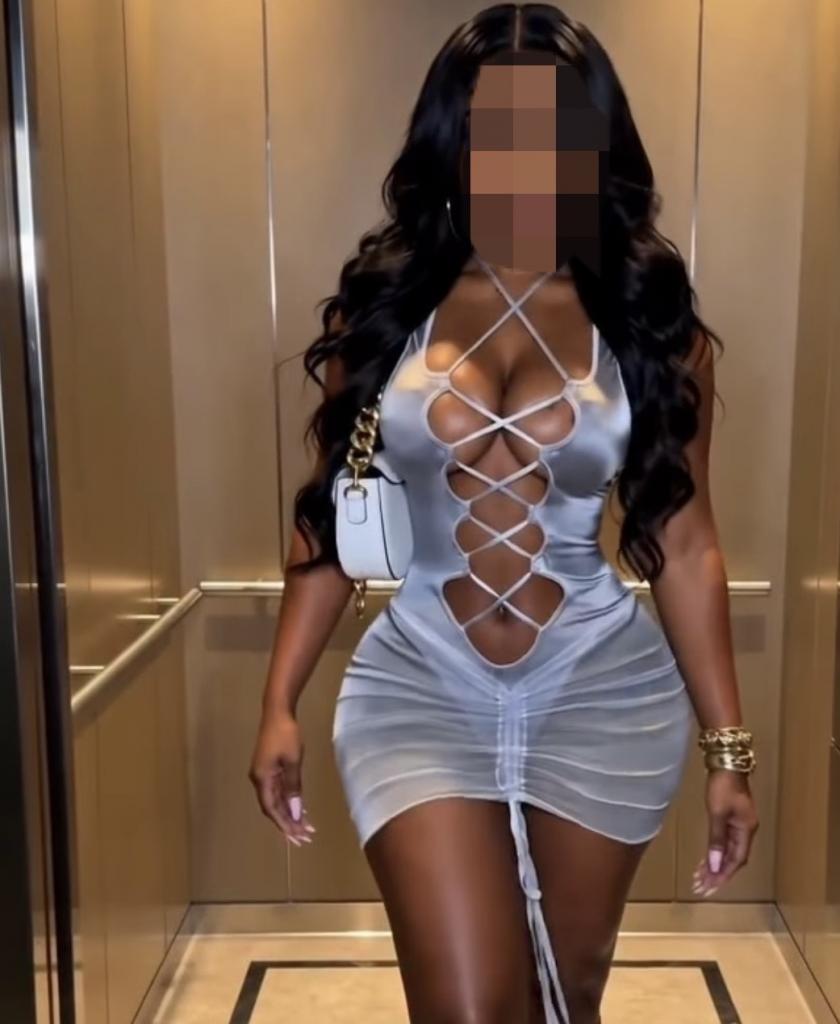 Chica busca chico en Granada: 