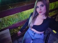 643617585: Chica busca chico en Cáceres
