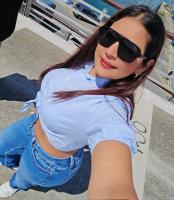 613232055: Chica busca chico en Ibiza