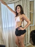664874220: Chica busca chico en Madrid