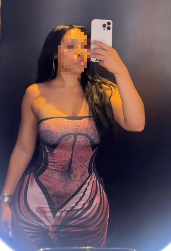 Chica busca chico en Huelva: 