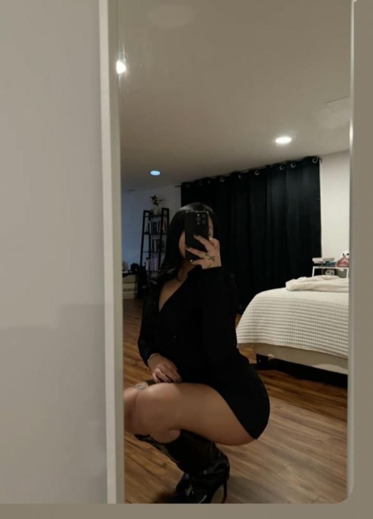 Chica busca chico en Sevilla: 