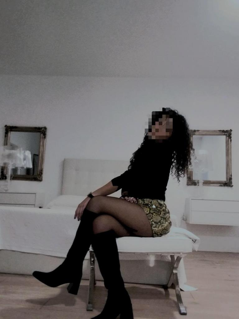 711590869: Chica busca chico en Zaragoza