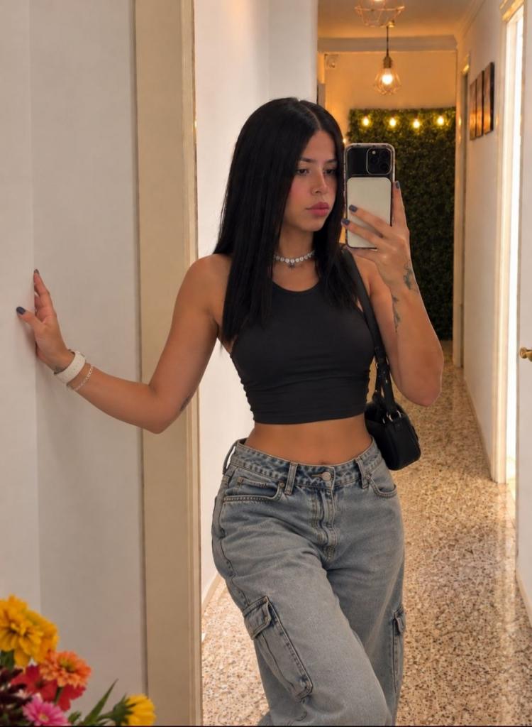 664572849: Chica busca chico en Mallorca