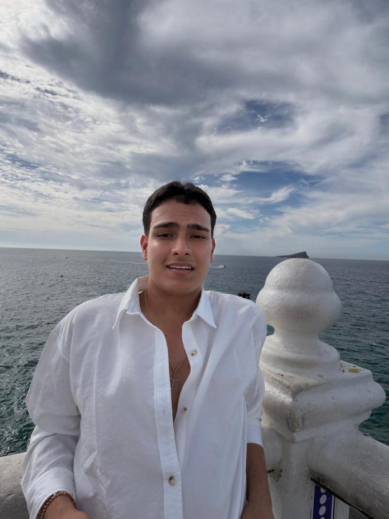 603252825: Chico busca chica en Alicante