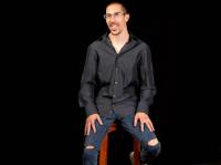 644917135: Chico busca chica en Madrid