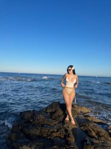 643876585: Chica busca chico en Cádiz