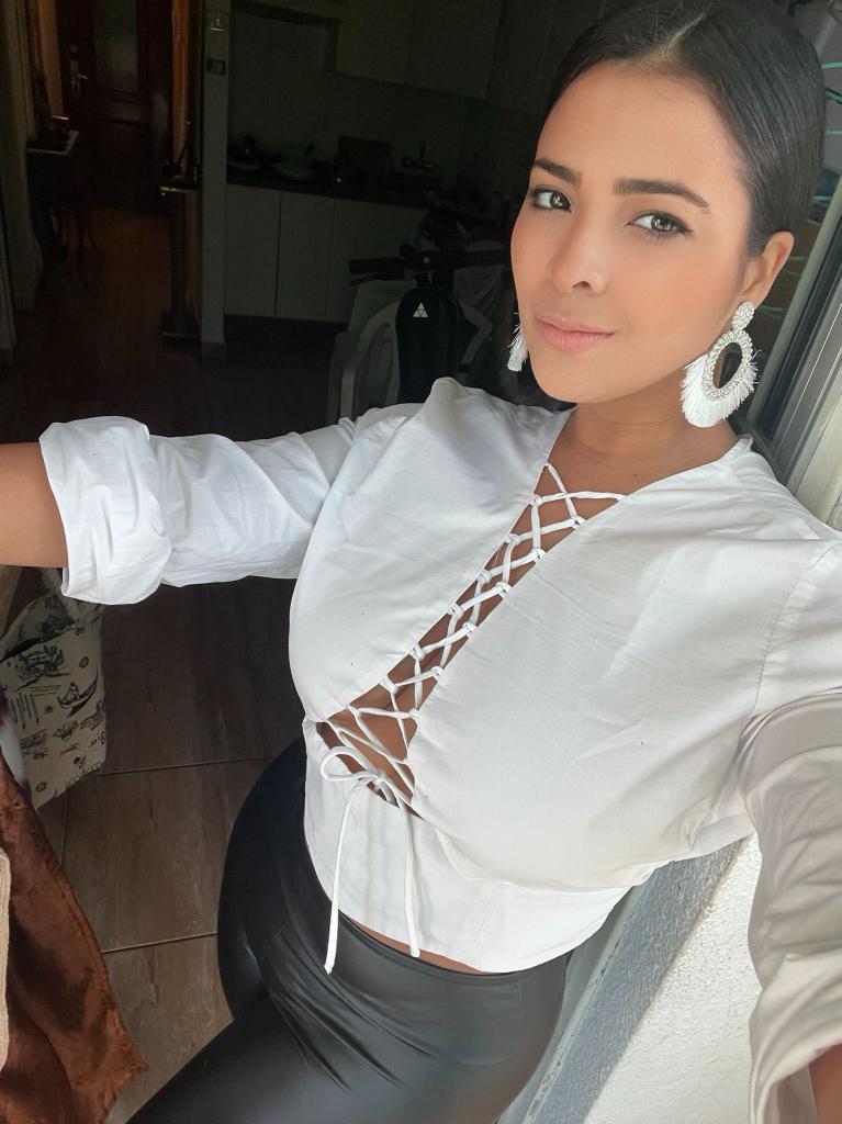 Chica busca chico en Tenerife: 