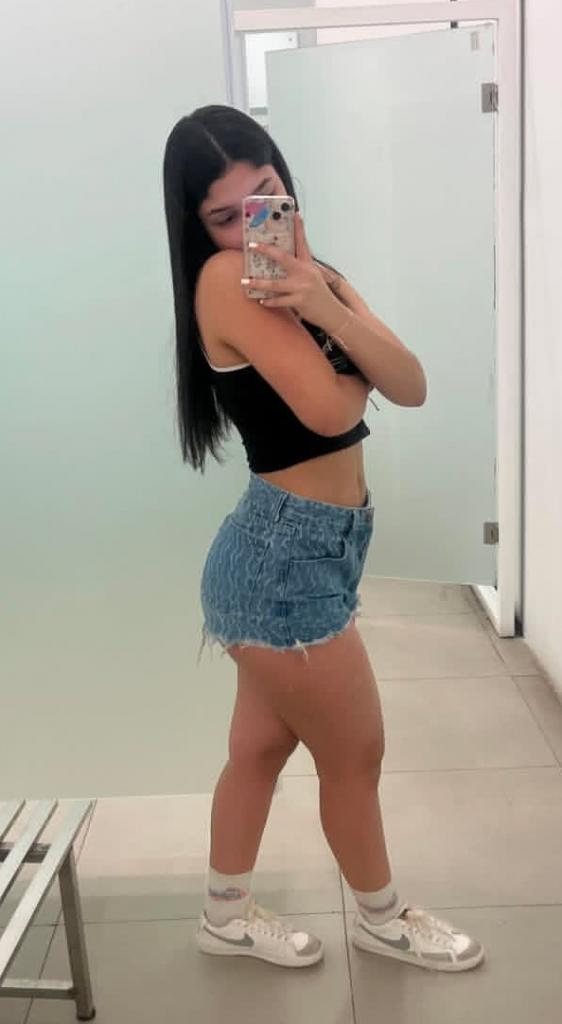 Chica busca chico en Granada: 