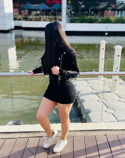 Chica busca chico en Granada: 