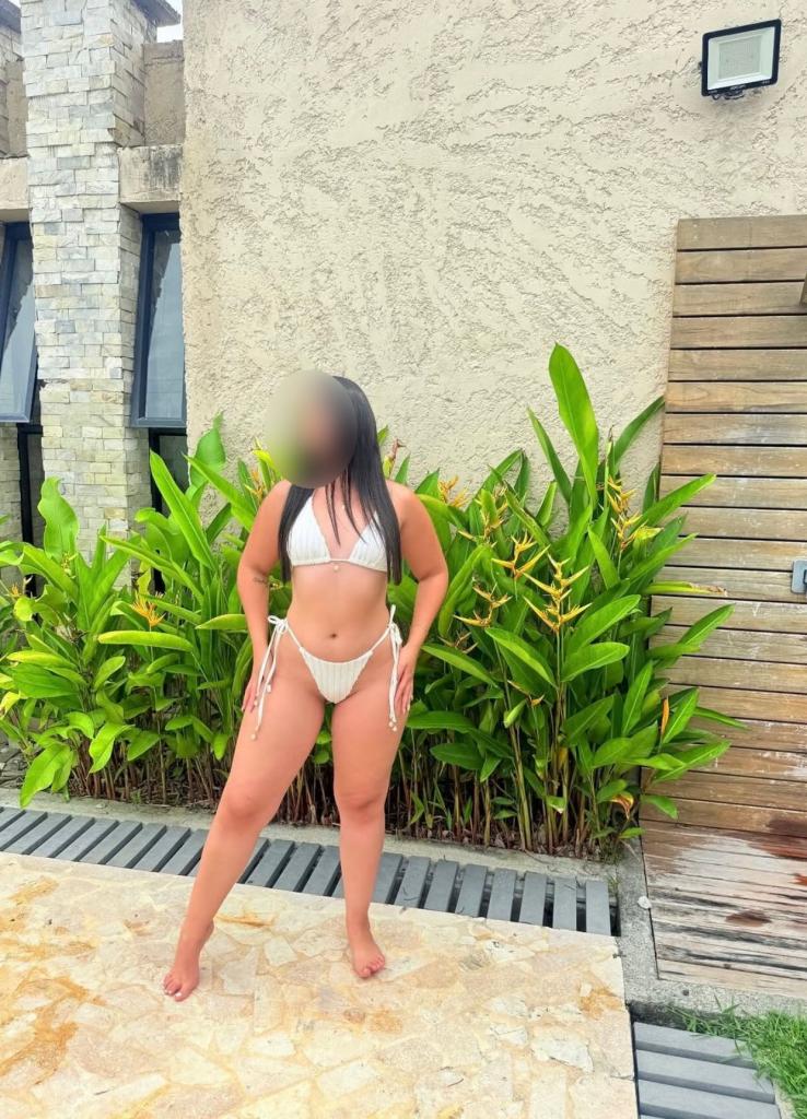 Chica busca chico en Tenerife: 