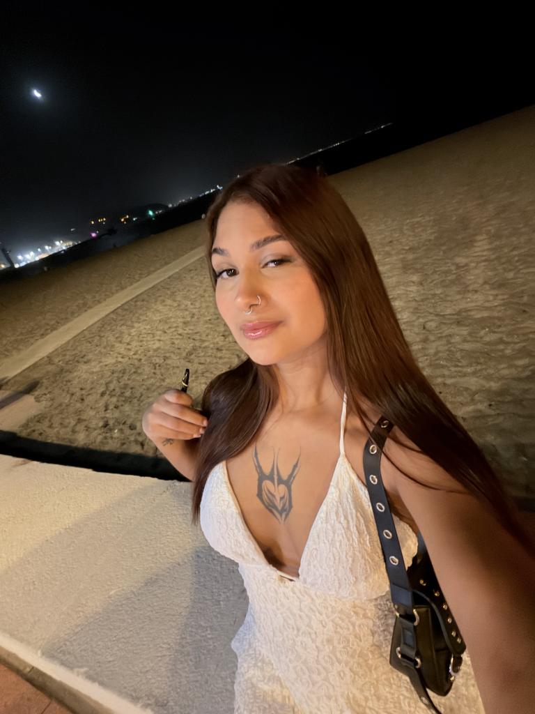 Chica busca chico en Almería: 