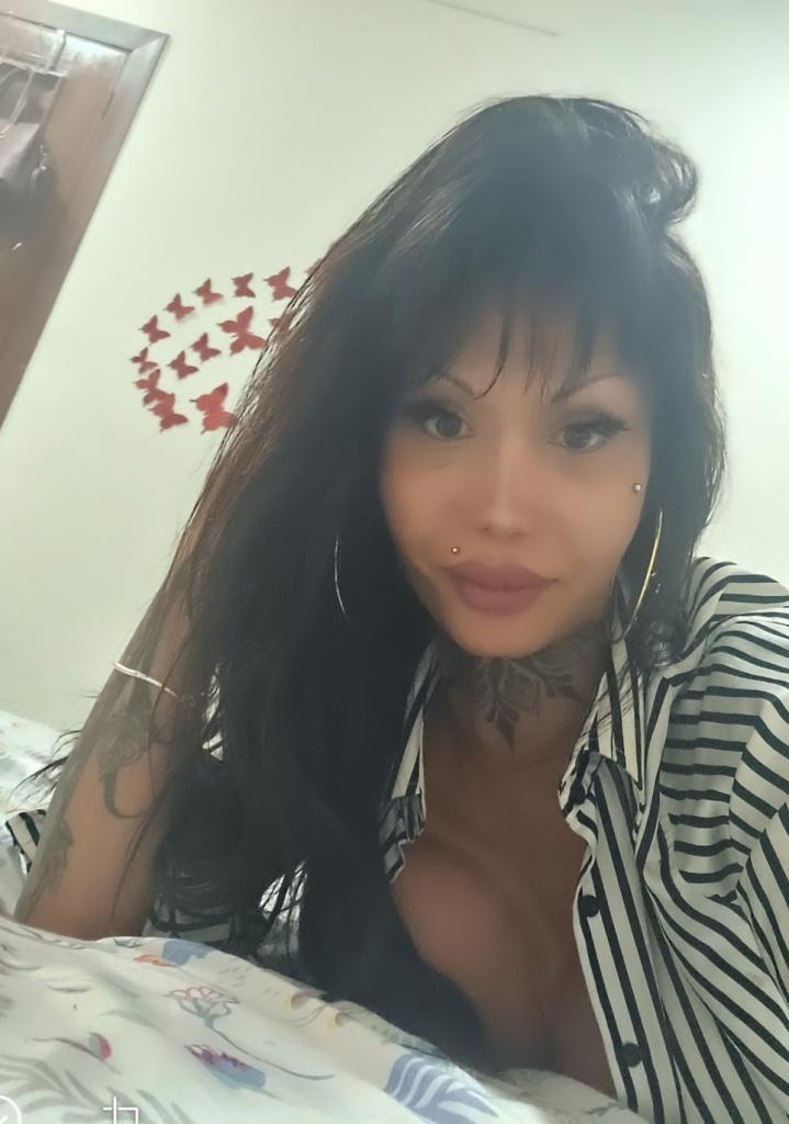 643462709: Travesti en Valencia