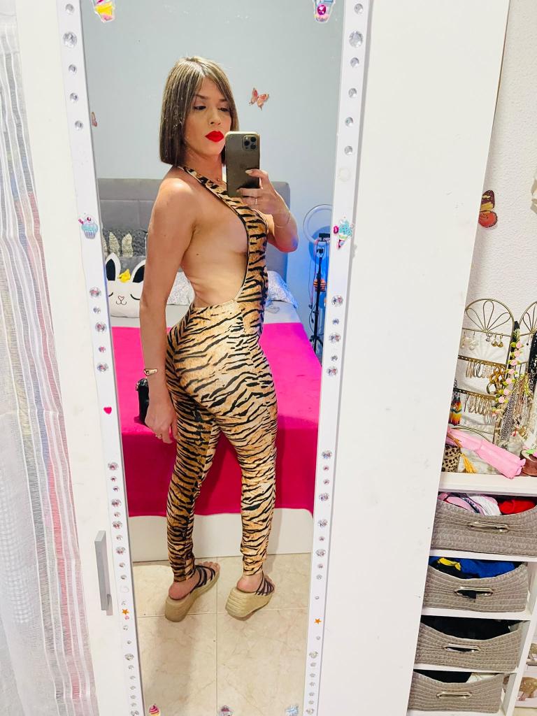 653878177: Transexual en Madrid