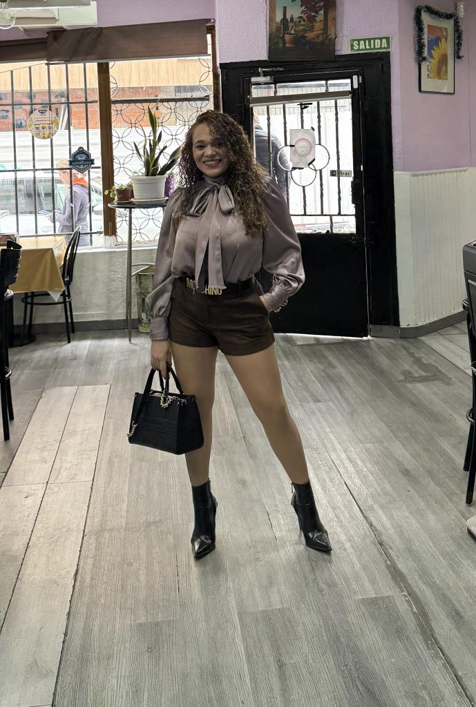 623586000: Chica busca chico en Salamanca