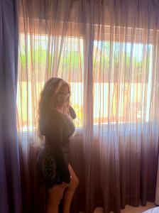 613635993: Chica busca chico en Barcelona