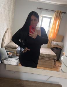 642960349: Chica busca chico en Madrid