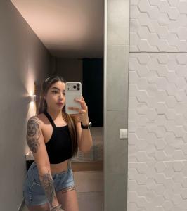 647210209: Chica busca chico en Valencia