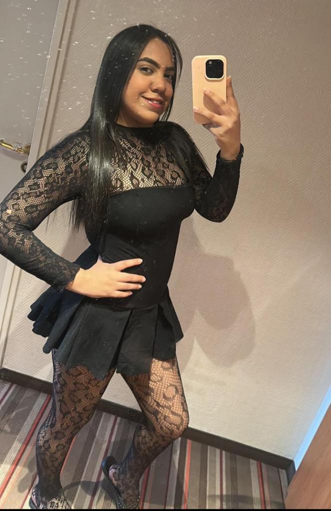 614421305: Chica busca chico en Valencia