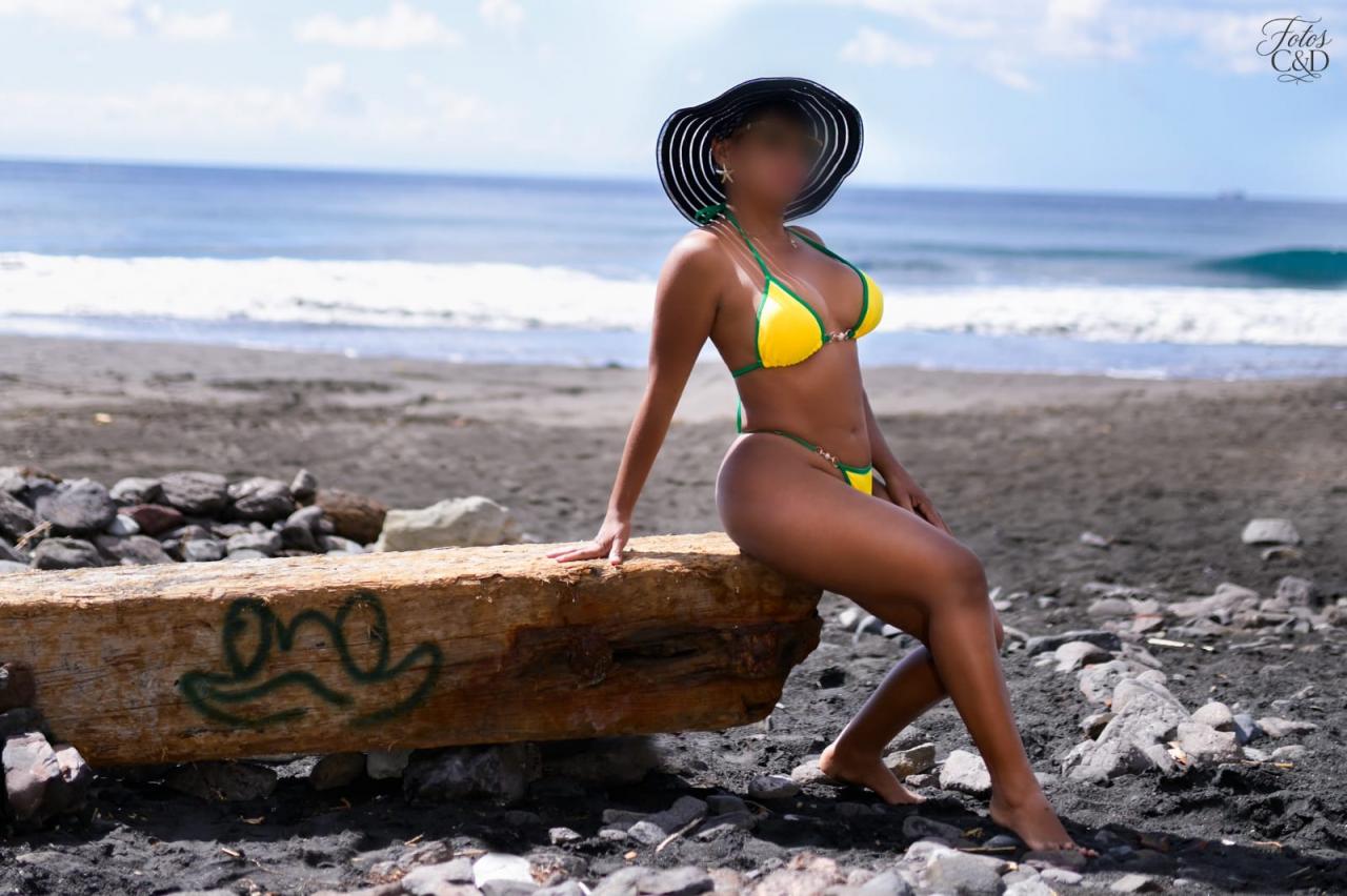 Chica busca chico en Tenerife: 