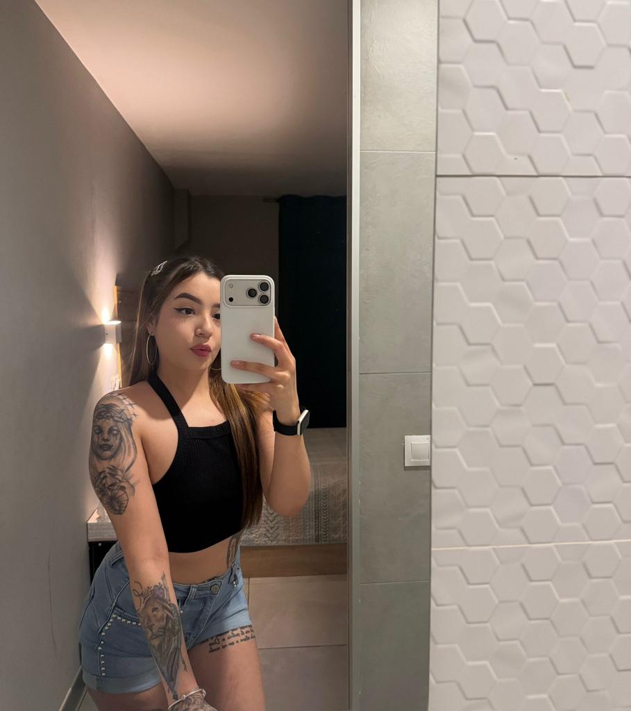 Chica busca chico en Valencia: Chica busca chico
