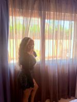 613635993: Chica busca chico en Barcelona