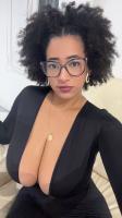 687793452: Chica busca chico en Sevilla