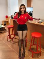 647138688: Chica busca chico en Barcelona