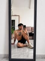 613576529: Chico busca chica en Las Palmas