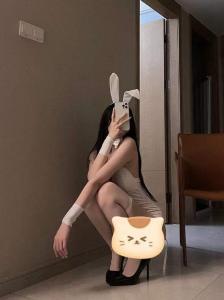 615372725: Chica busca chico en Madrid