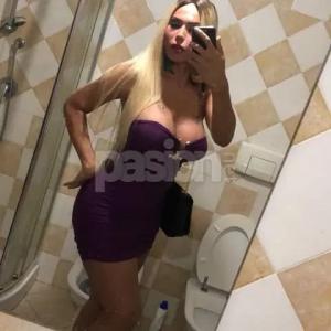 691734420: Transexual en La Coruña