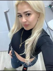 Chica busca chico en Ibiza: 