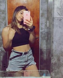 Chica busca chico en Granada: 