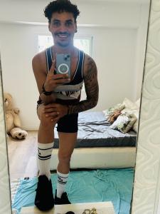 613712006: Chico busca chica en Valencia