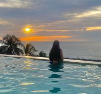 633413428: Chica busca chico en Málaga