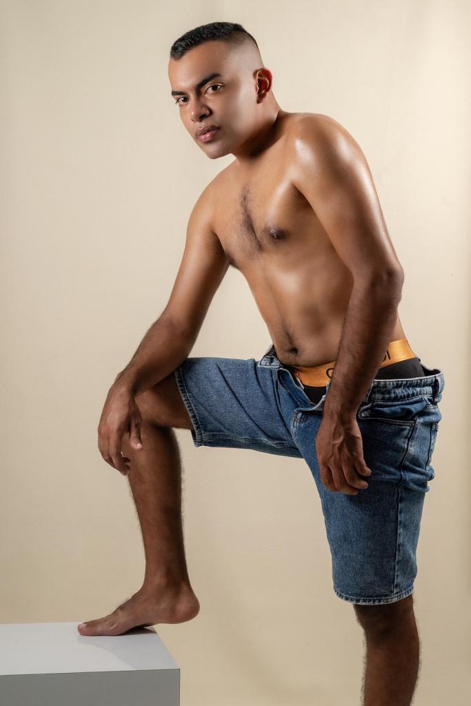 Chico busca chica en Las Palmas: 