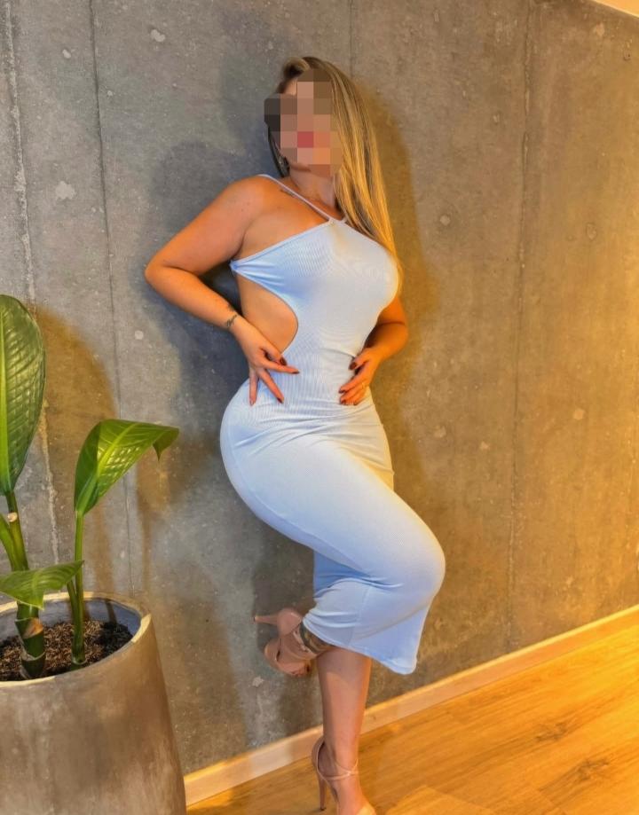 Chica busca chico en Huelva: 