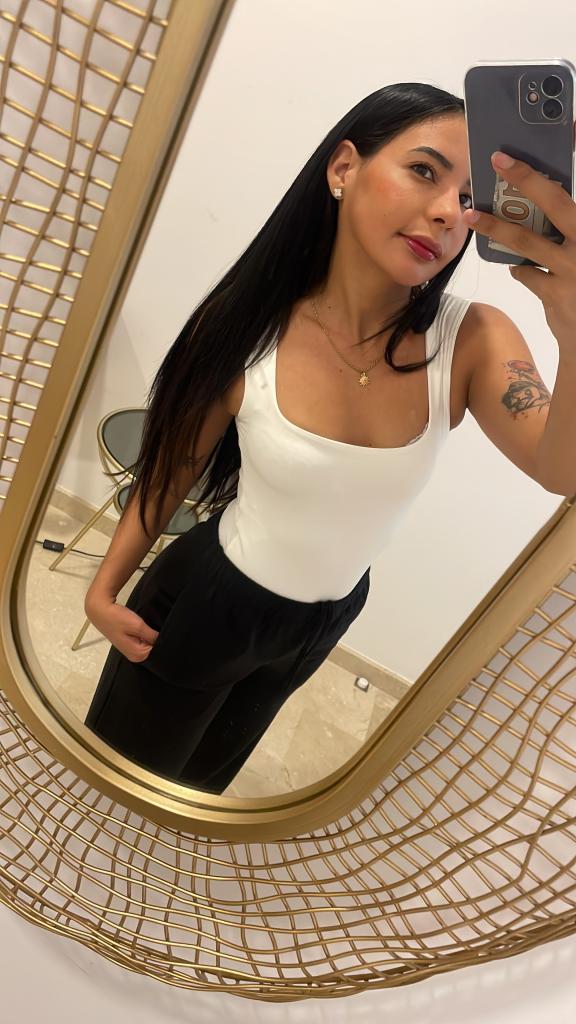 Chica busca chico en Cádiz: 