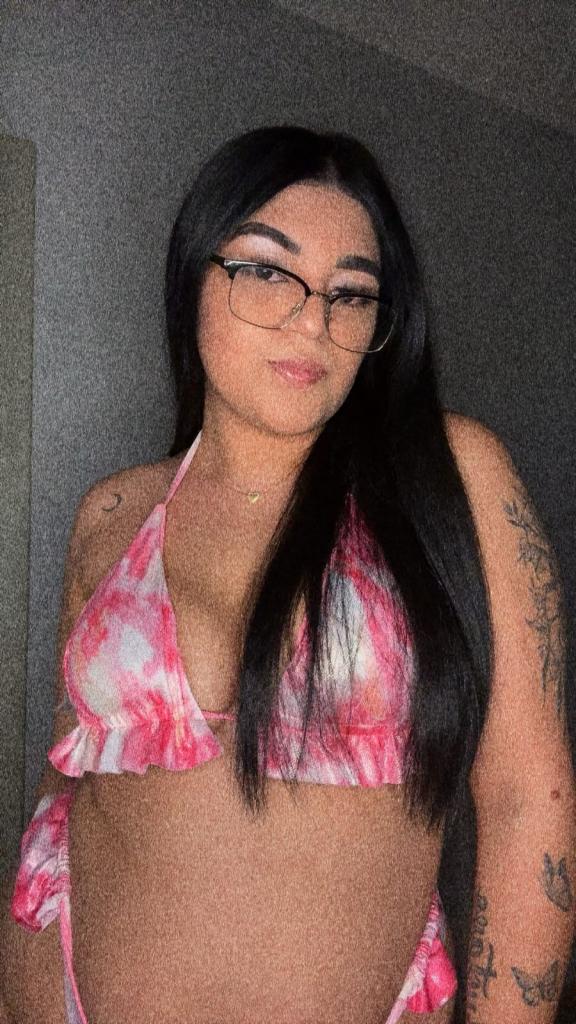 641772203: Chica busca chico en Barcelona