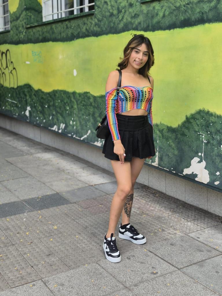 Chica busca chico en Málaga: Chica busca chico