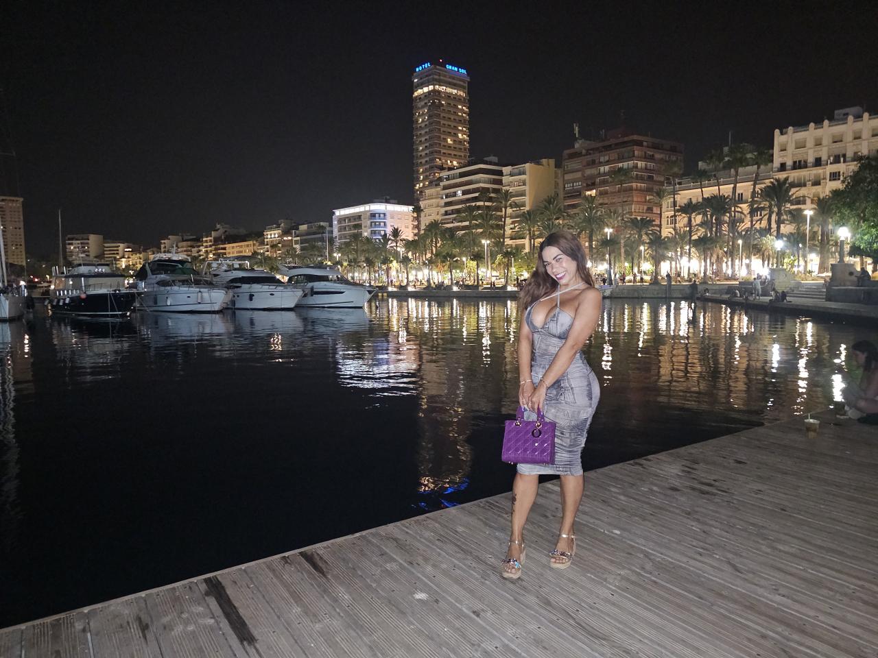 Chica busca chico en Madrid: 