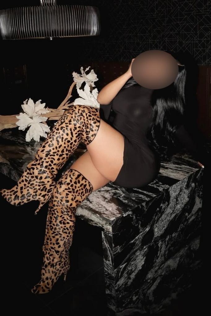 Chica busca chico en Tenerife: 