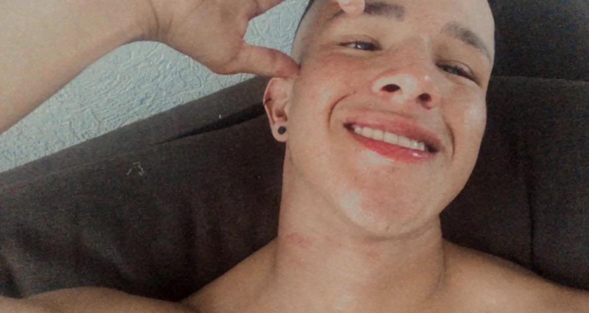 Chico busca chica en Sevilla: 