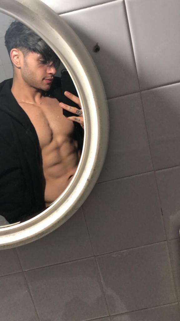 Chico busca chica en La Coruña: 