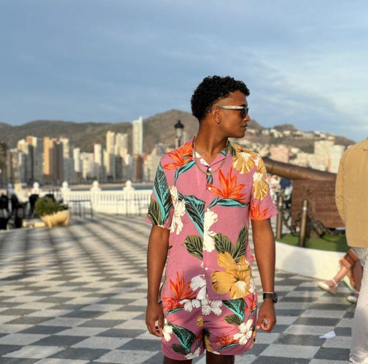 Chico busca chica en Alicante: 