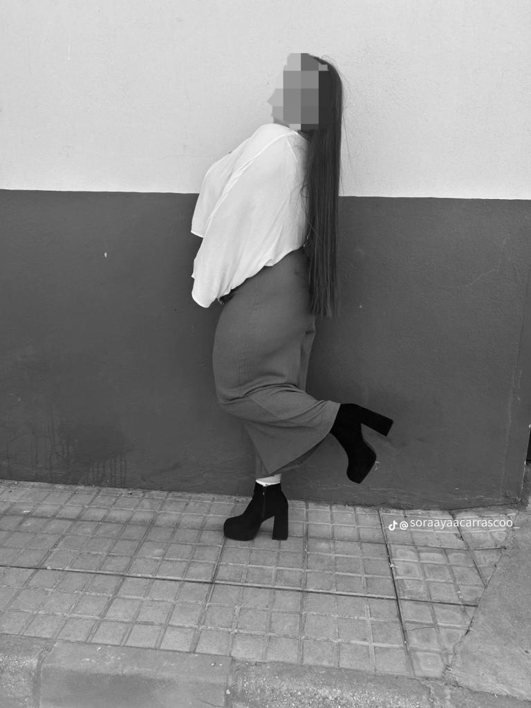 Chica busca chico en Cádiz: 